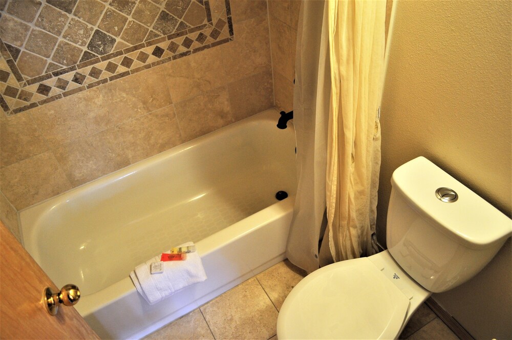 2 Bedroom Standard - Bathroom