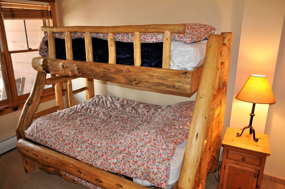 3 Bedroom Deluxe - Guestroom