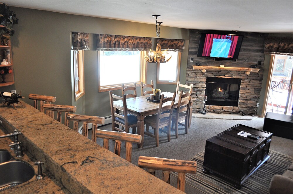 2 Bedroom Standard - Living Area