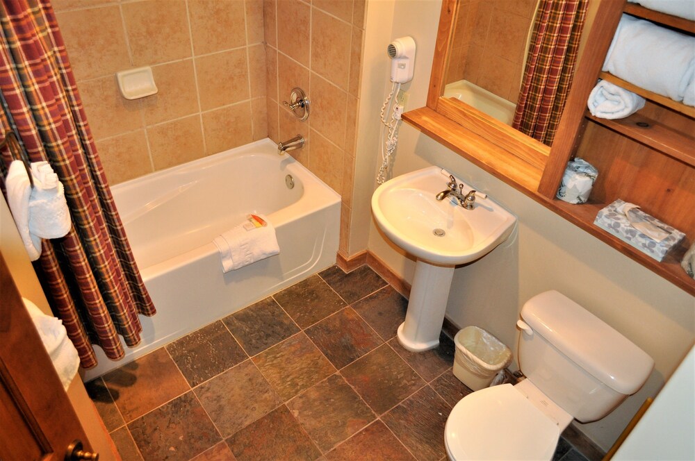 Standard Room, 1 Bedroom - Bathroom