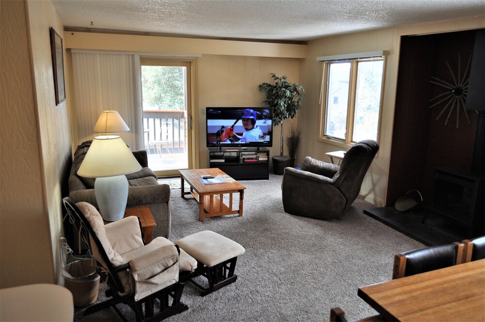 3 Bedroom Standard - Living Area