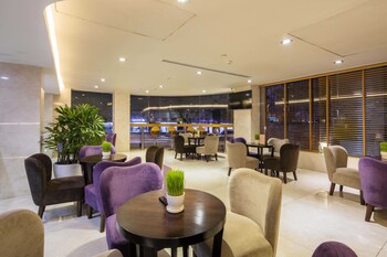 Food Court