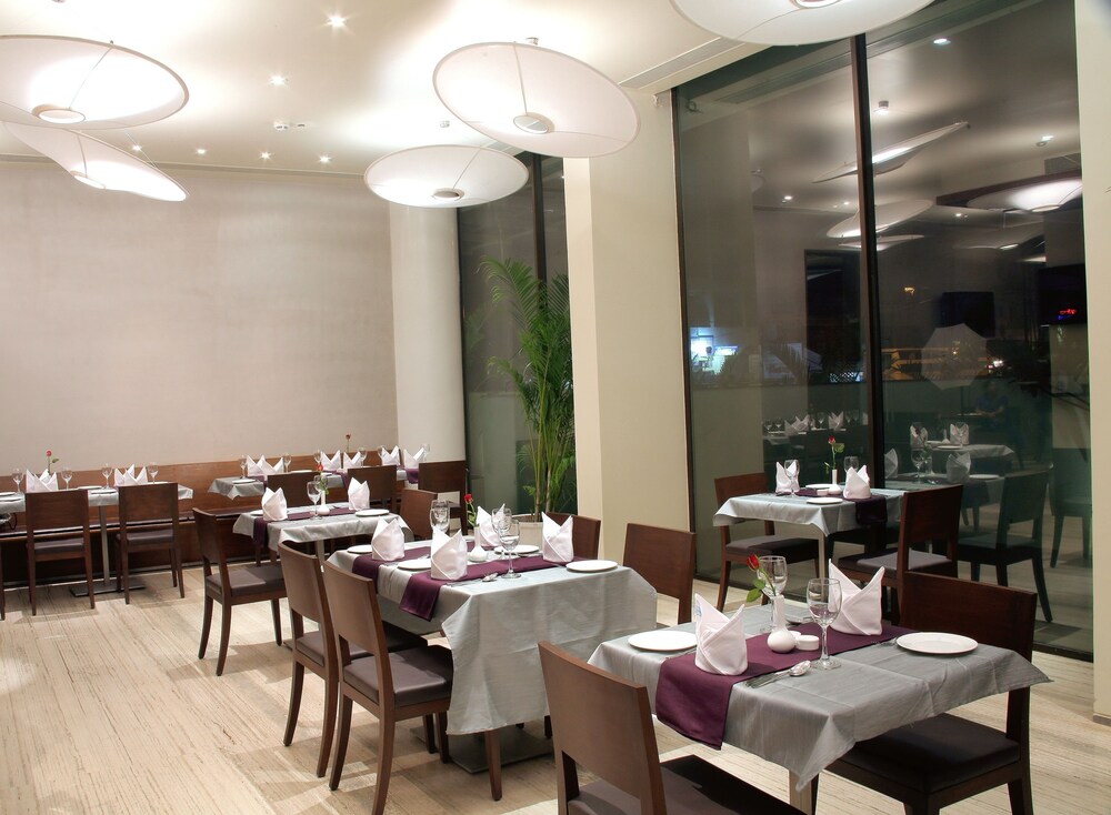 Family Dining