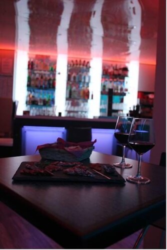 Hotel Bar
