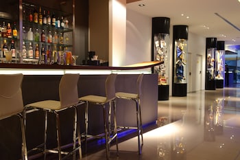 Hotel Bar