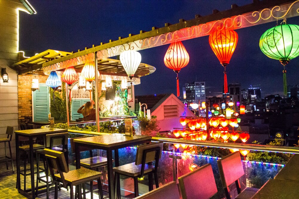 Hotel Bar