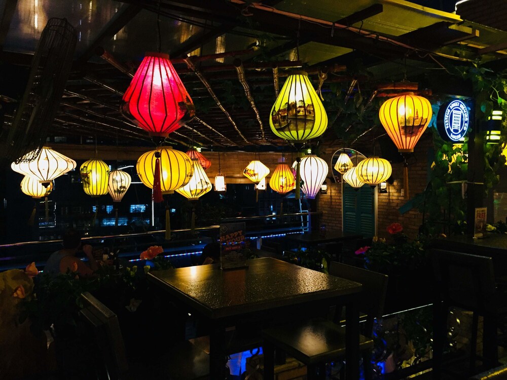 Hotel Bar