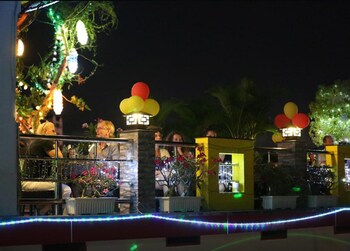 Hotel Bar