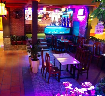 Hotel Bar