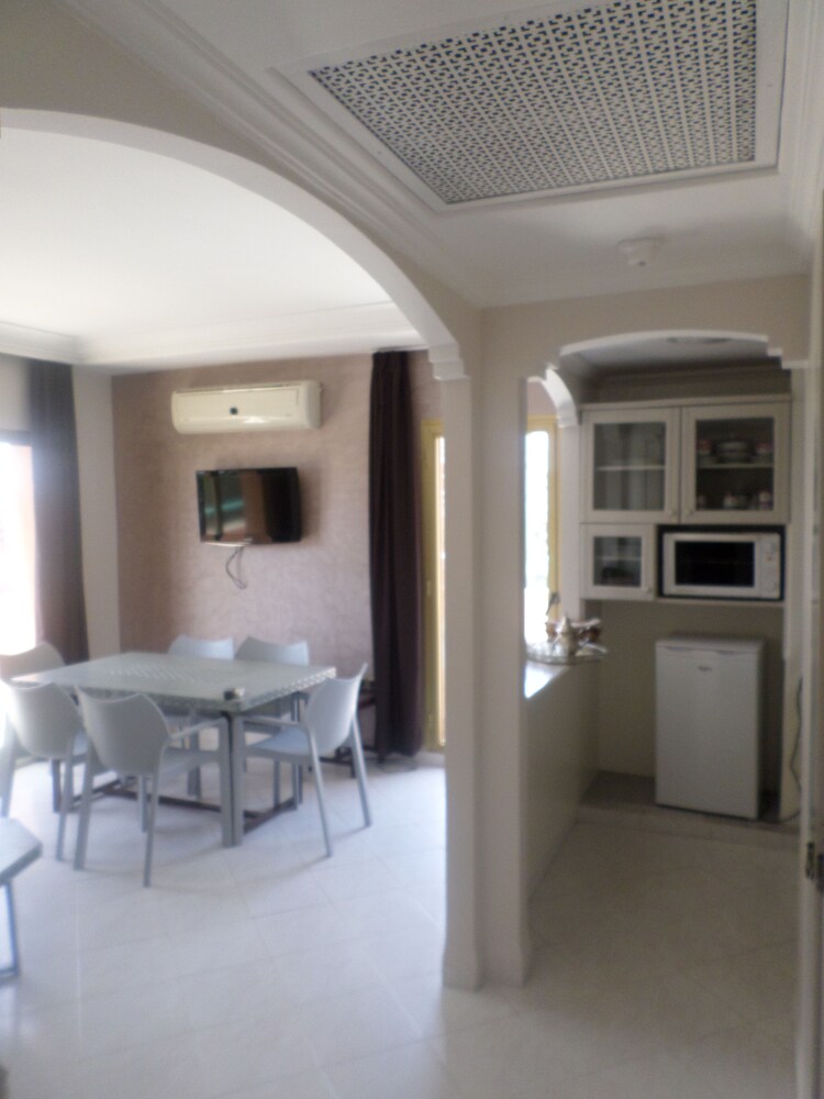 Condo, 2 Bedrooms - Living Area