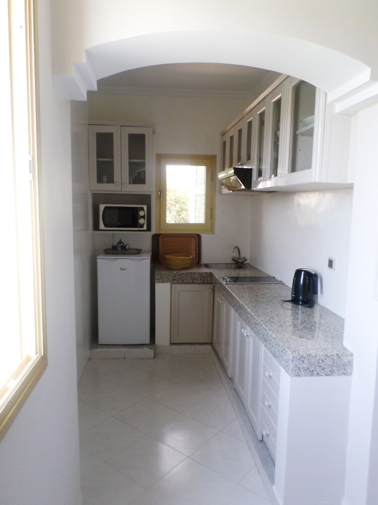 Studio - In-Room Kitchenette