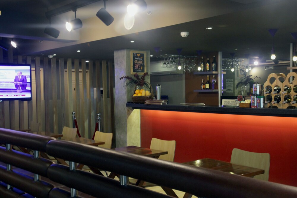 Hotel Bar