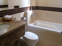 Standard Room, 1 Queen Bed