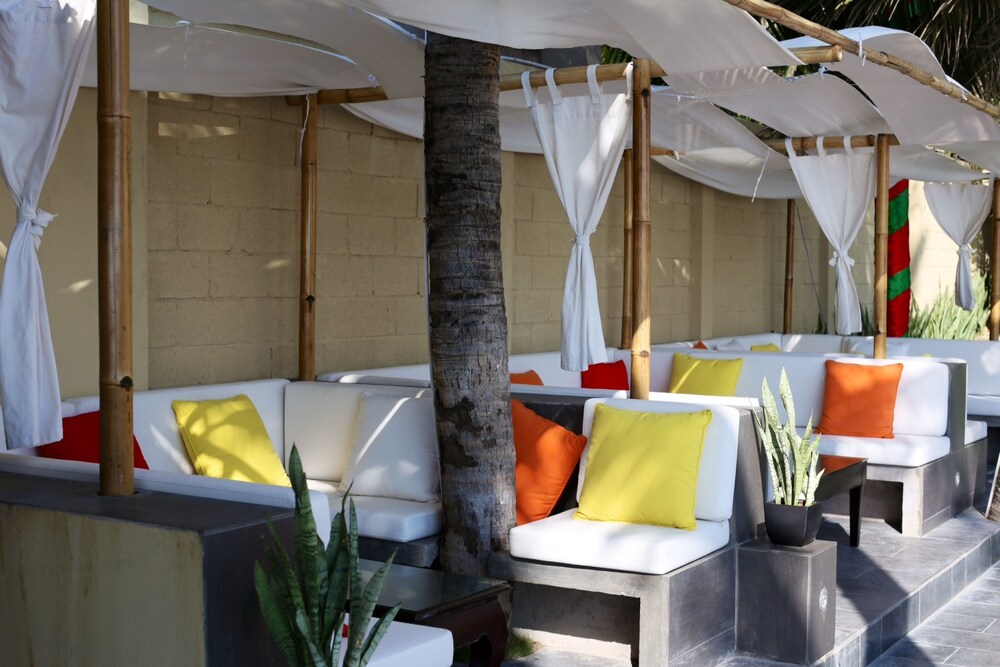 Hotel Bar