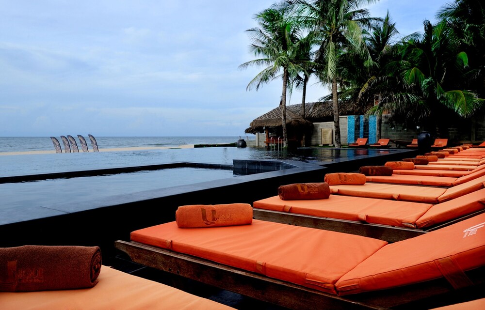 Infinity Pool