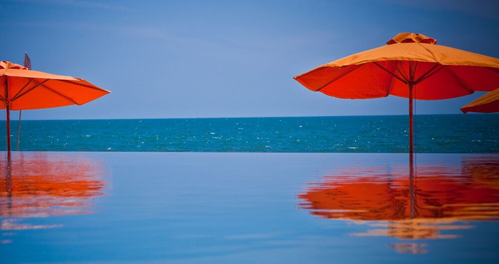 Infinity Pool