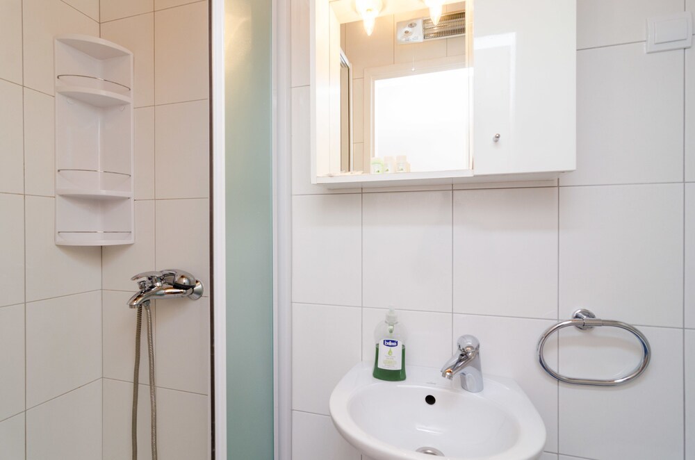 Studio Apartment, Balcony, Sea View - Guestroom