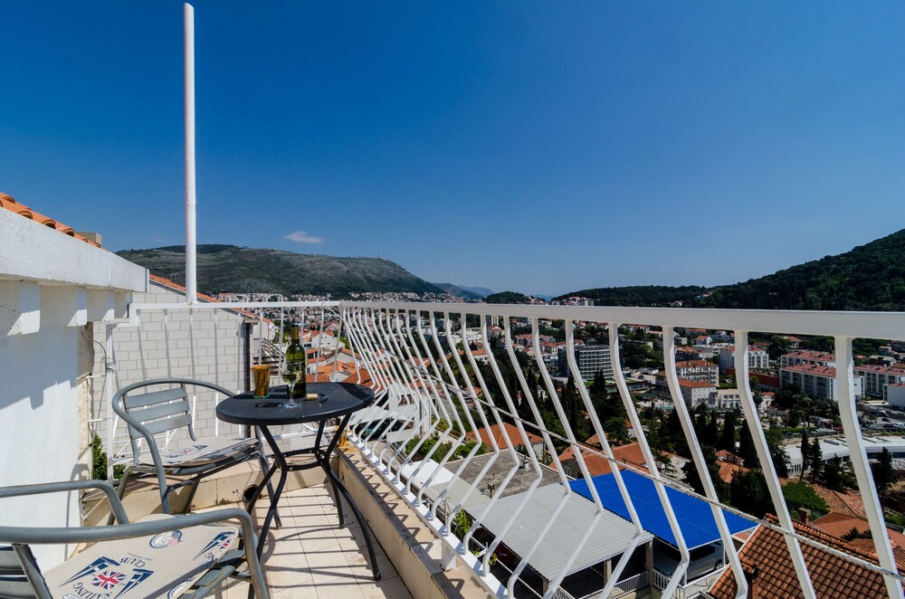 Studio Apartment, Balcony, Sea View - Guestroom