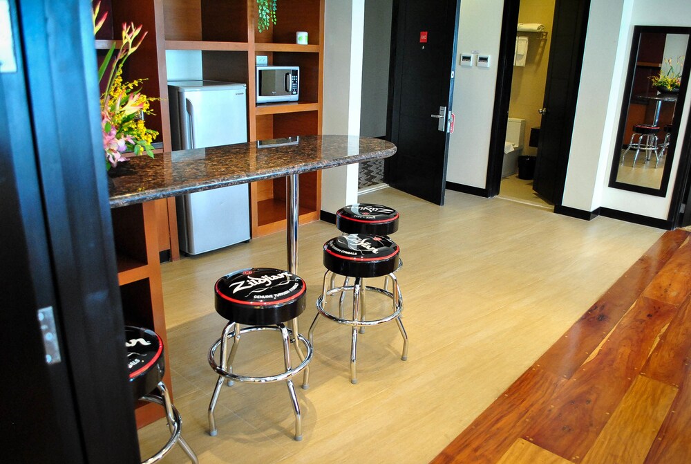 Hotel Bar