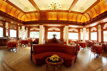 Family Dining