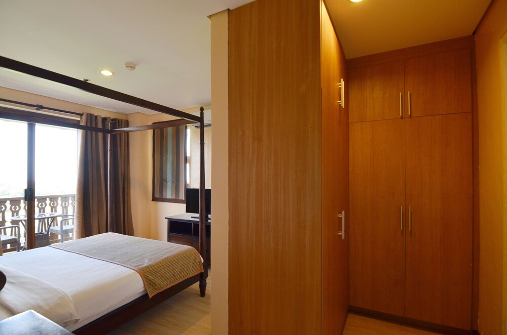 Suite, 2 Bedrooms - In-Room Amenity