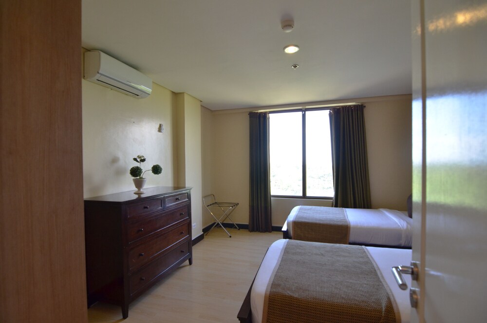 Studio Double - Guestroom