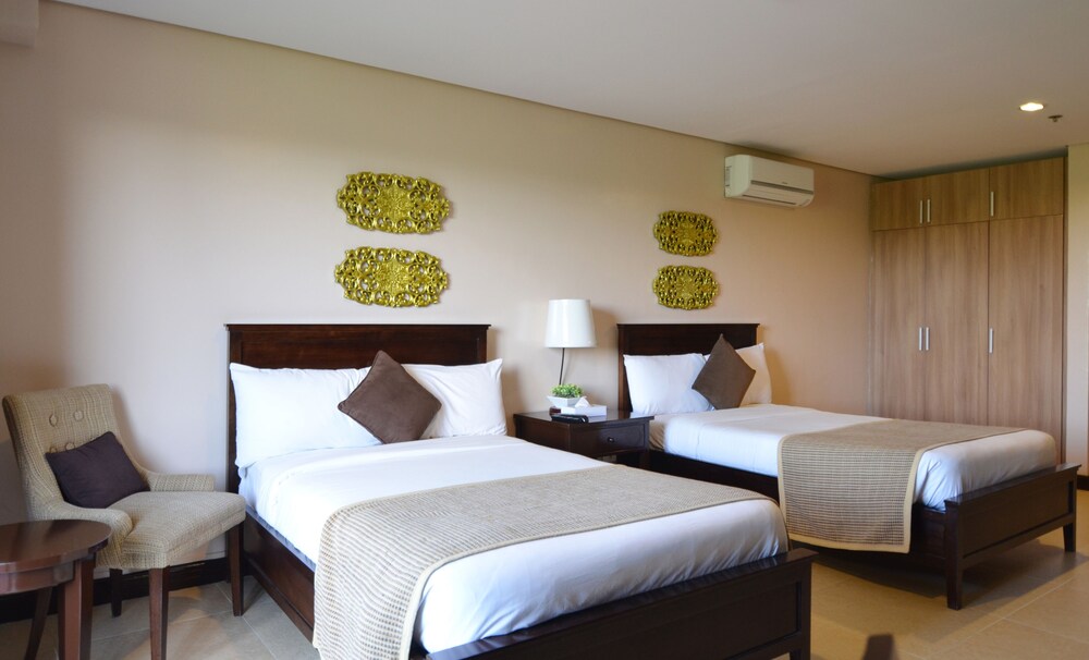 Studio Double - Guestroom