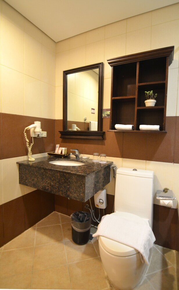 Studio Double - Bathroom
