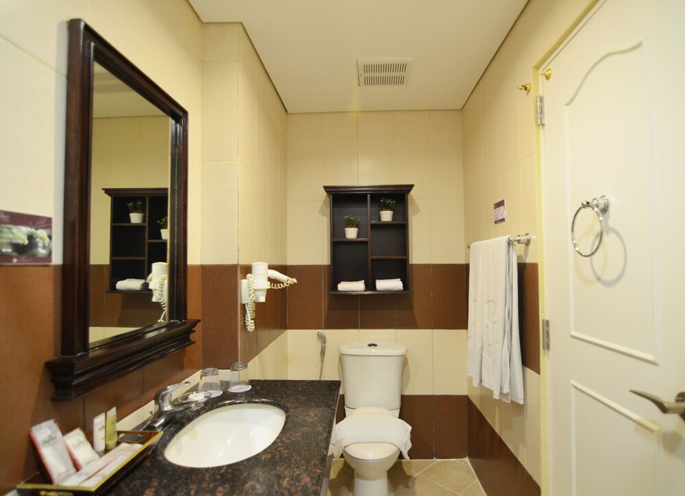 Studio Double - Bathroom