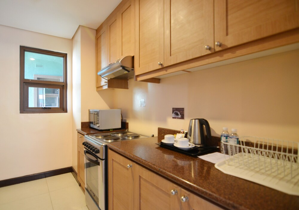 One Bedroom Deluxe - In-Room Kitchenette