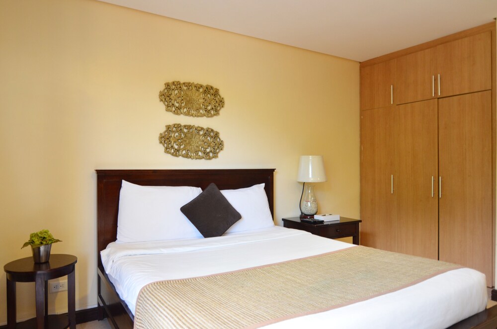 Studio, 1 Large Double Bed - Guestroom
