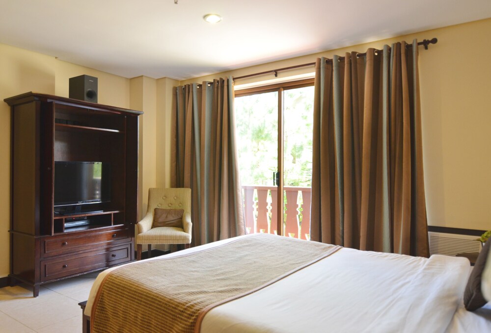 Suite, 2 Bedrooms - Guestroom