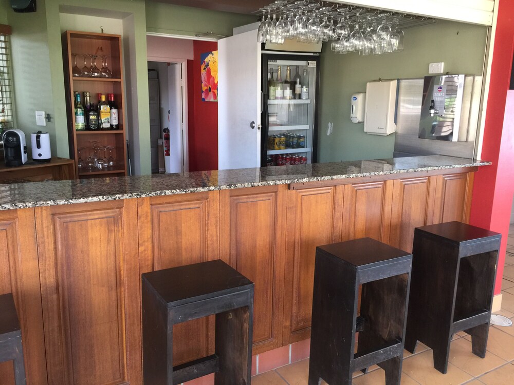 Hotel Bar
