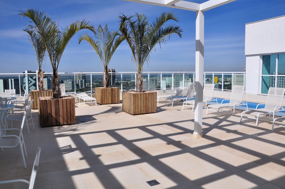 Piscina no terraço