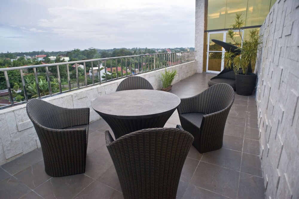 Hotel Lounge