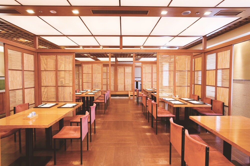 レストラン