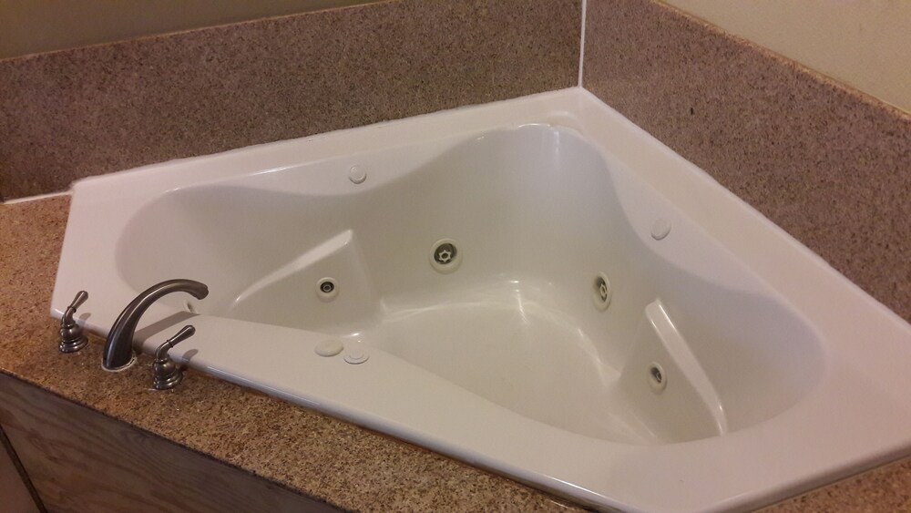 Jetted Tub