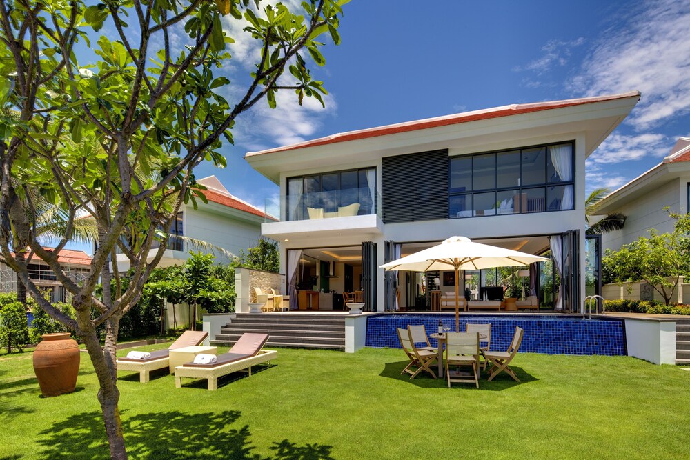 Private pool, The Ocean Villas