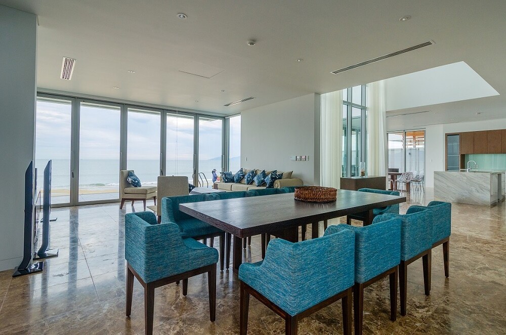 In-room dining, The Ocean Villas