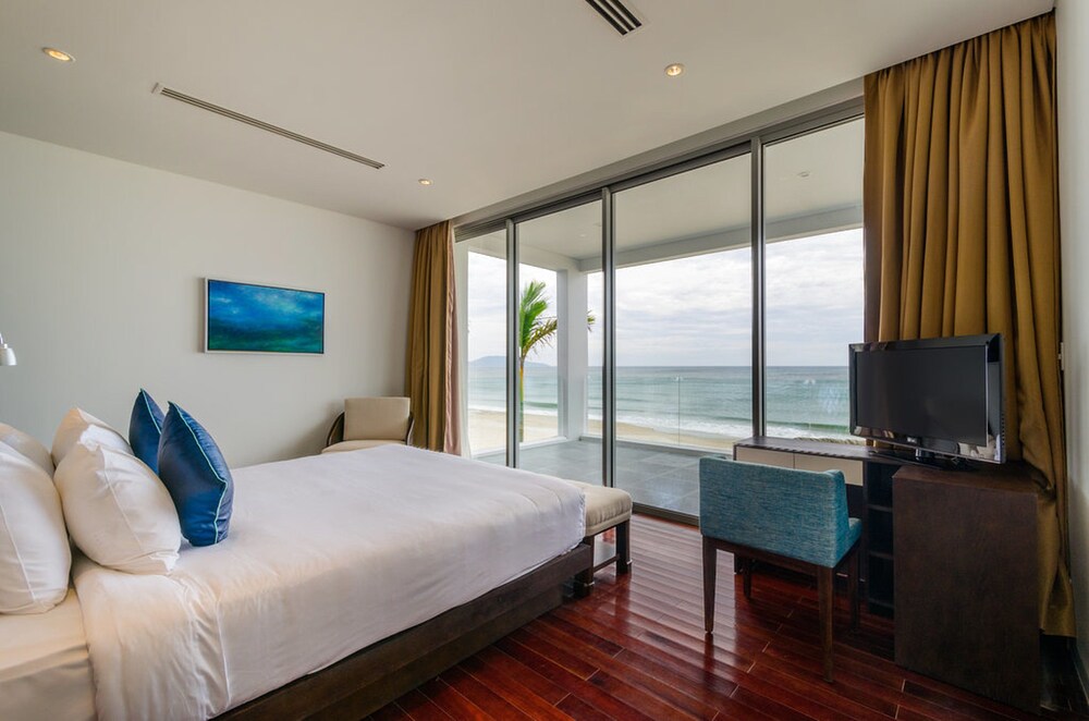 Guestroom View