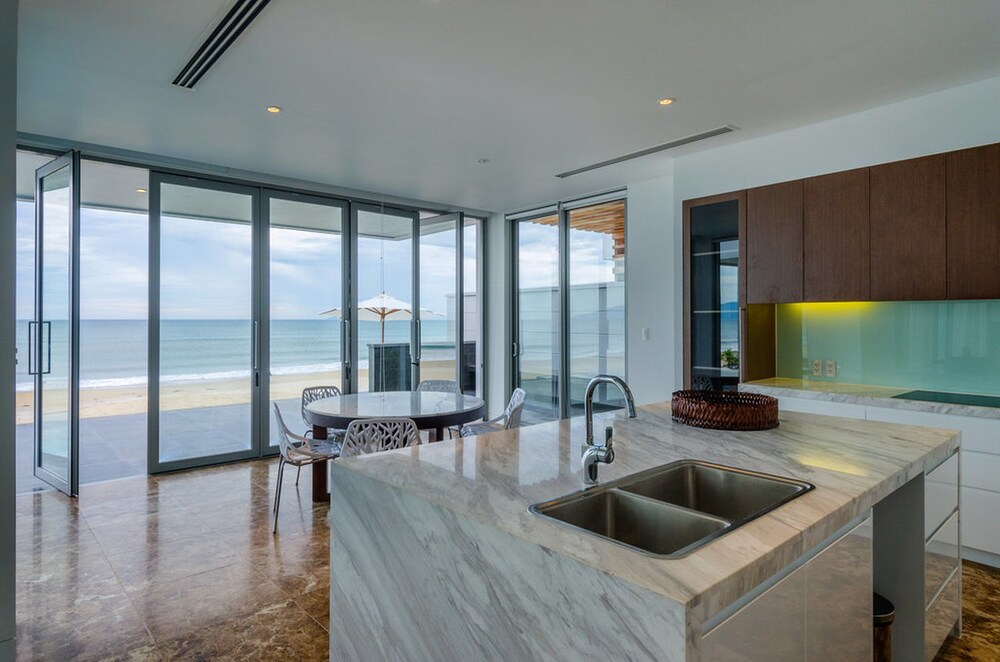 Private kitchen, The Ocean Villas