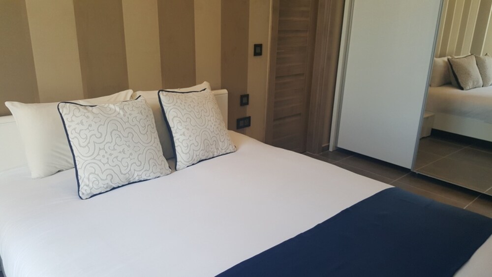 Studio, Balcony - Guestroom