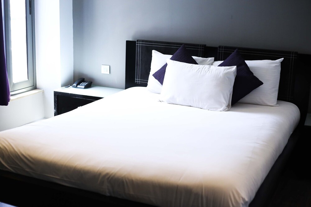 Luxury Penthouse, 3 Bedrooms, Sea View, Sea Facing - Guestroom
