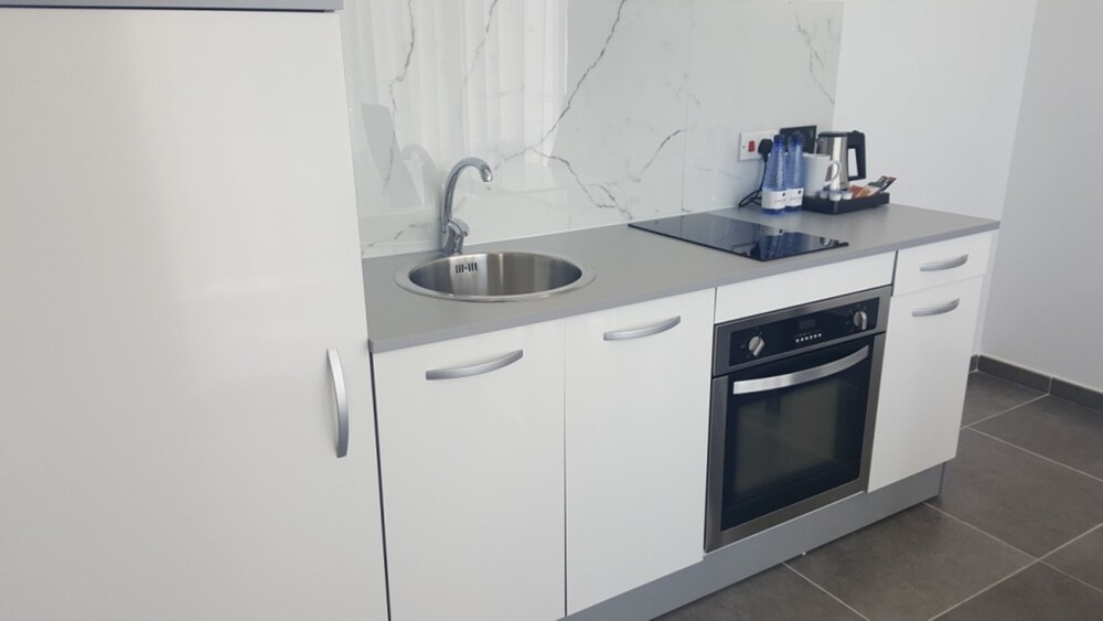 Studio, Balcony - In-Room Kitchen