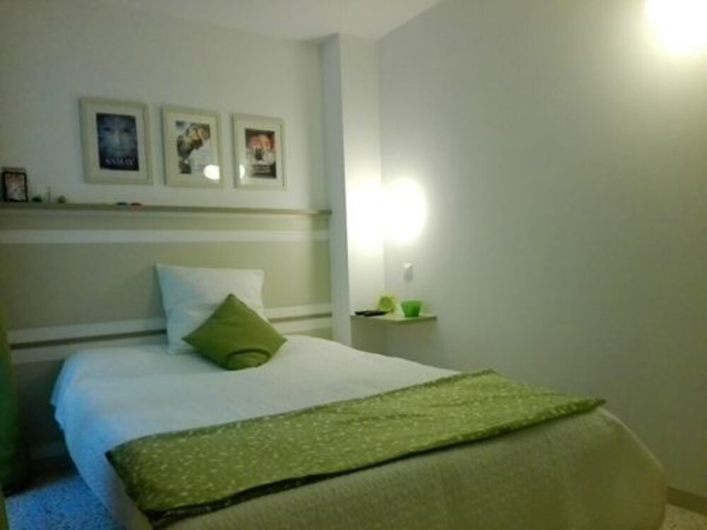 Basic Double Room, 1 Bedroom - Guestroom