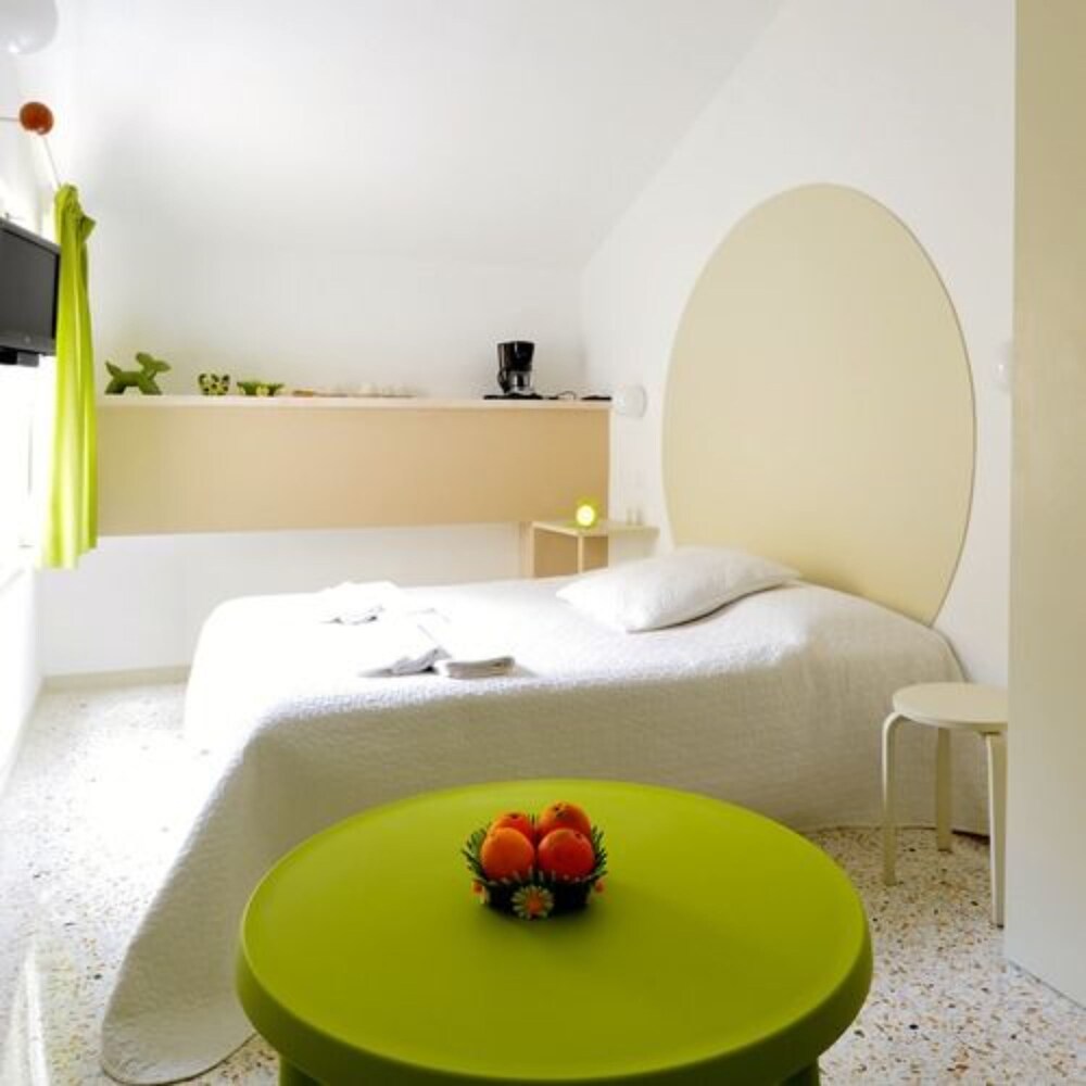 Double Room - Guestroom