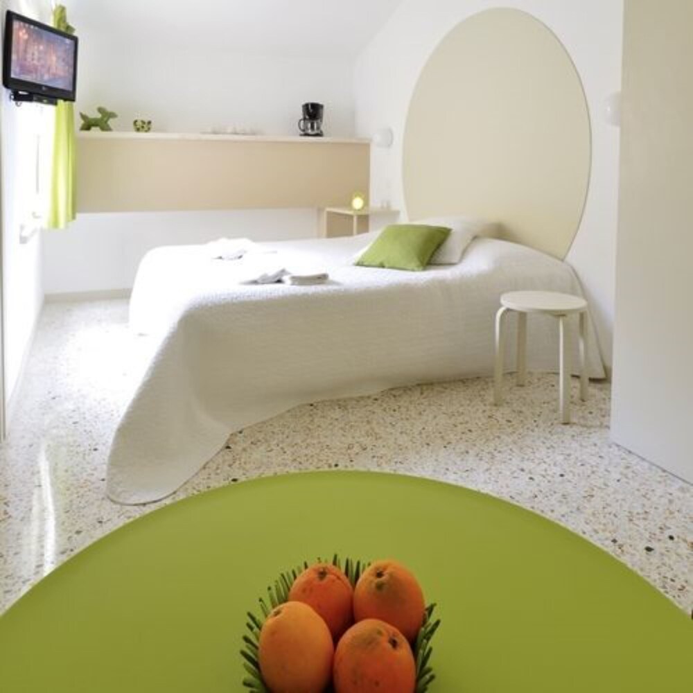 Double Room - Guestroom