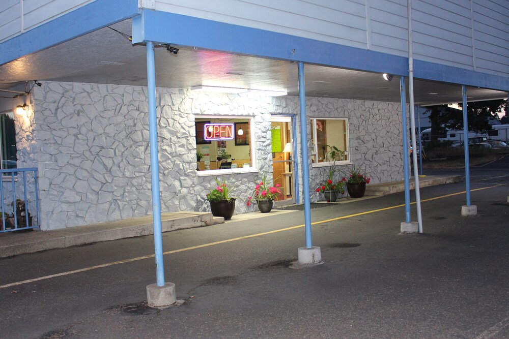 Hotel Front