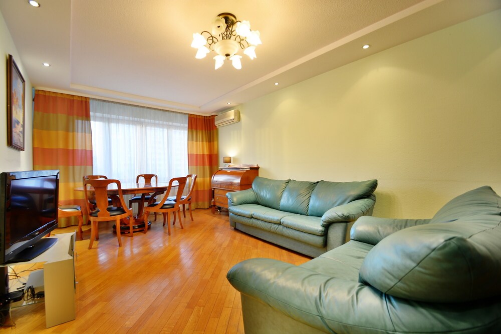Apartment, 1 Bedroom (With Spa Bath) - Living Area