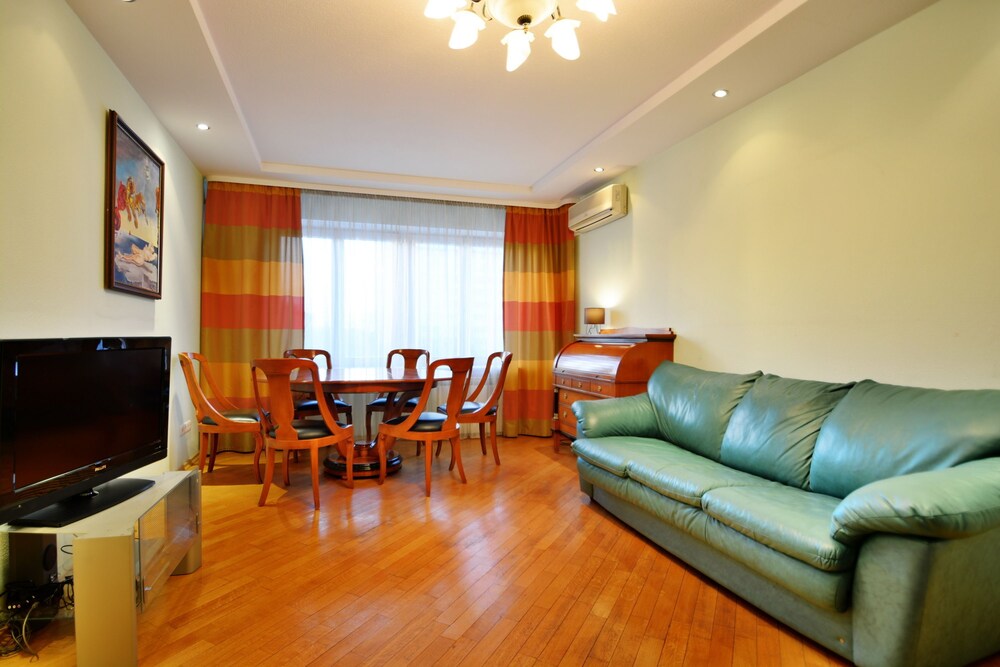 Apartment, 1 Bedroom (With Spa Bath) - Living Room